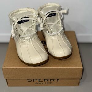 Sperry Kids Ivory Snow Boots